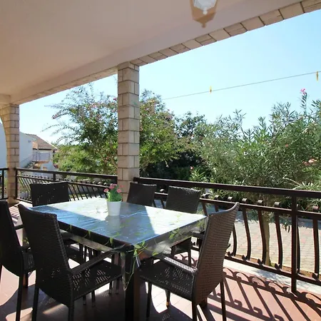 Rosmarin Apartman *